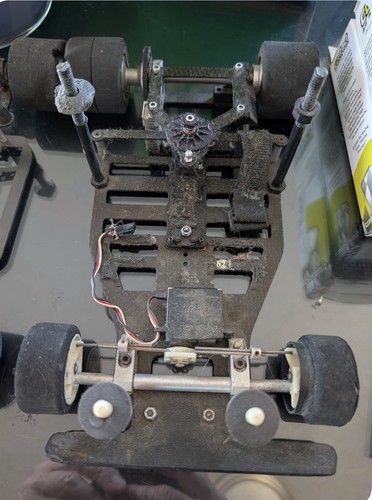 Auto elettrica radiocomandata